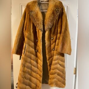 Beautiful Fur Coat, Fox trim, lined